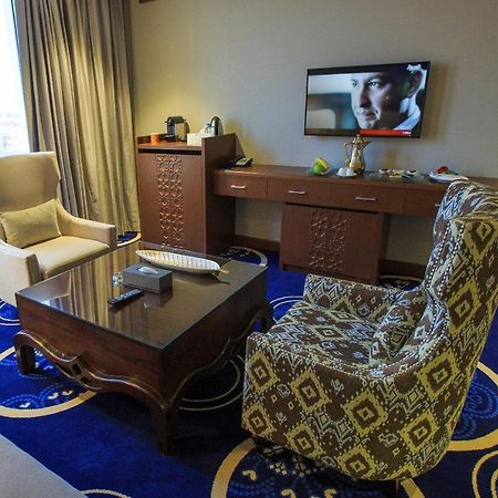 Swiss In Tabuk Hotel Екстер'єр фото