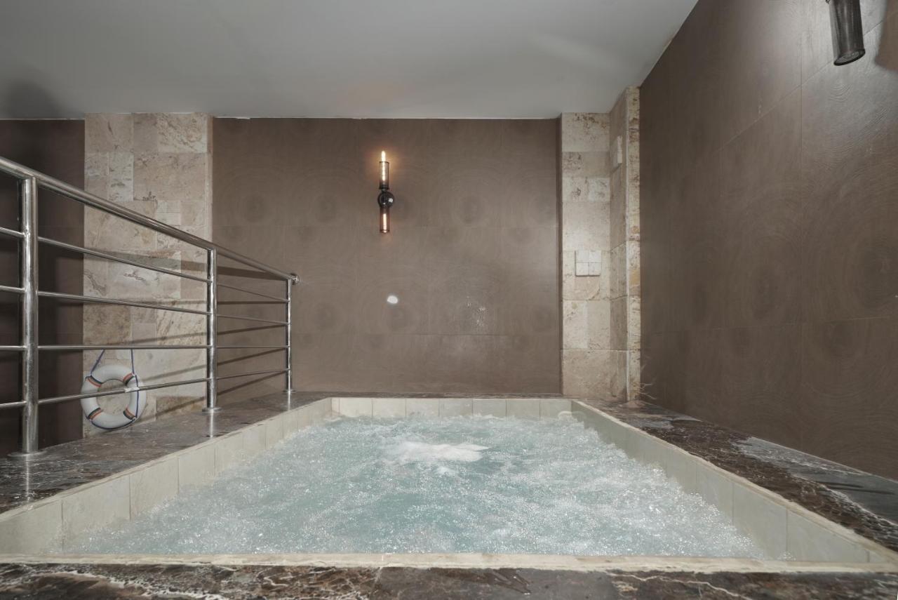 Swiss In Tabuk Hotel Екстер'єр фото