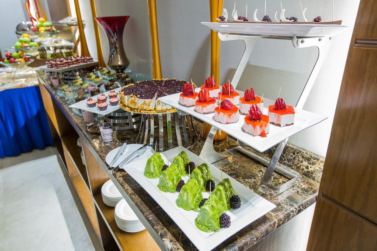 Swiss In Tabuk Hotel Екстер'єр фото