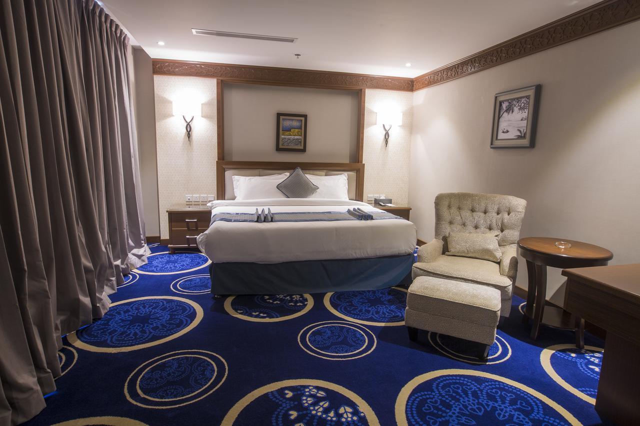Swiss In Tabuk Hotel Екстер'єр фото