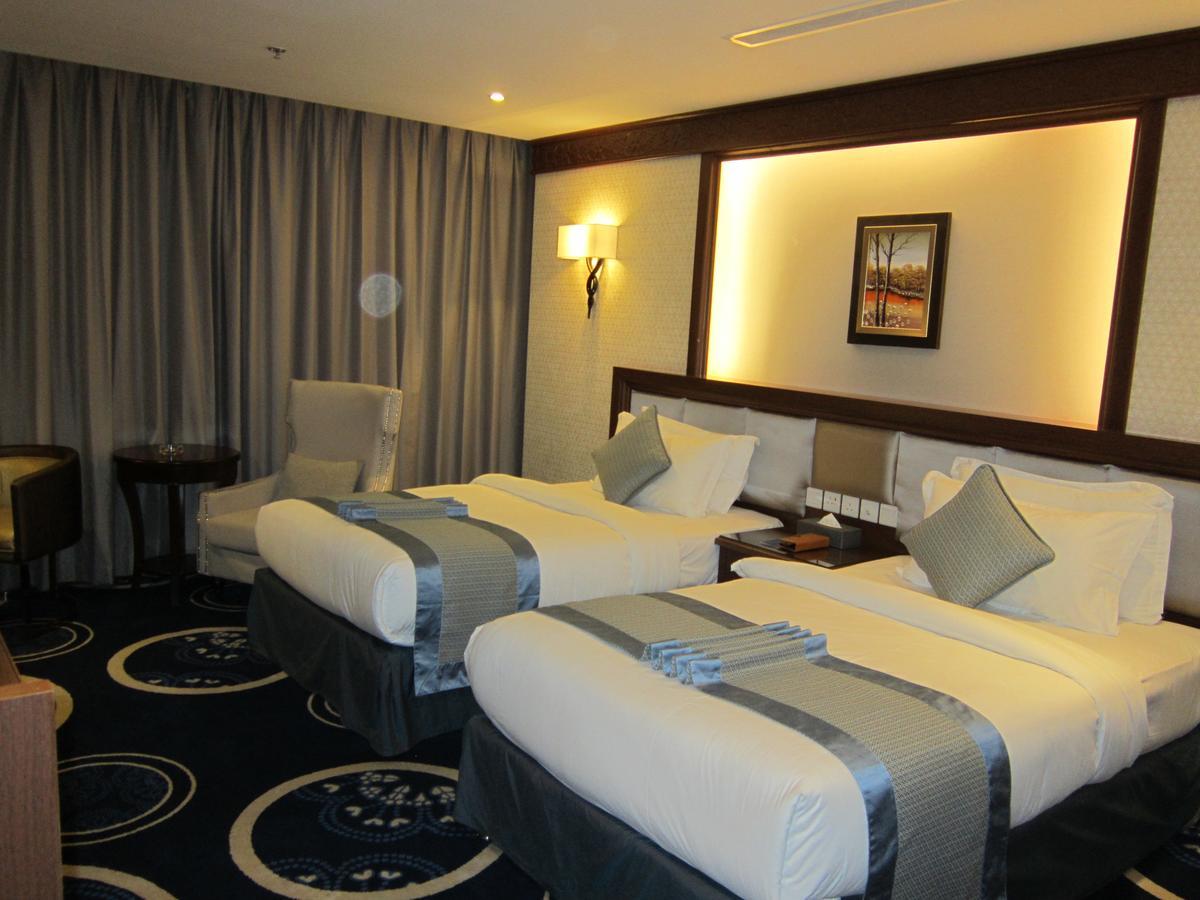 Swiss In Tabuk Hotel Екстер'єр фото