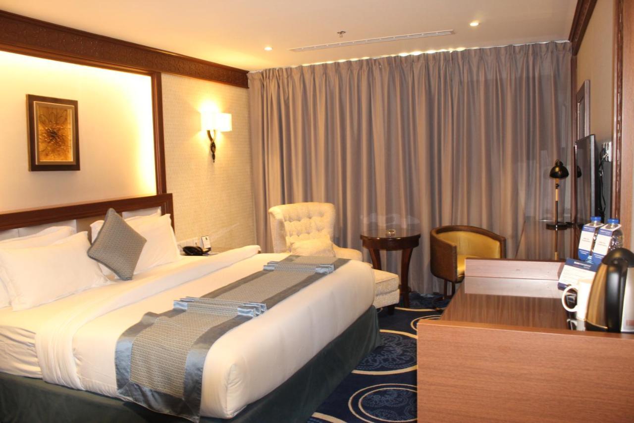 Swiss In Tabuk Hotel Екстер'єр фото